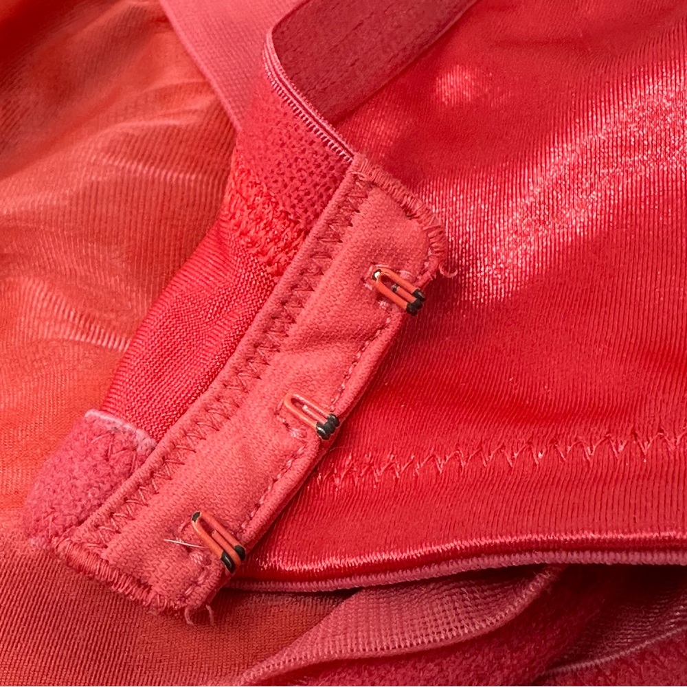 Cacique 42D Coral Color no-padding Lace Bra - Picture 5 of 7